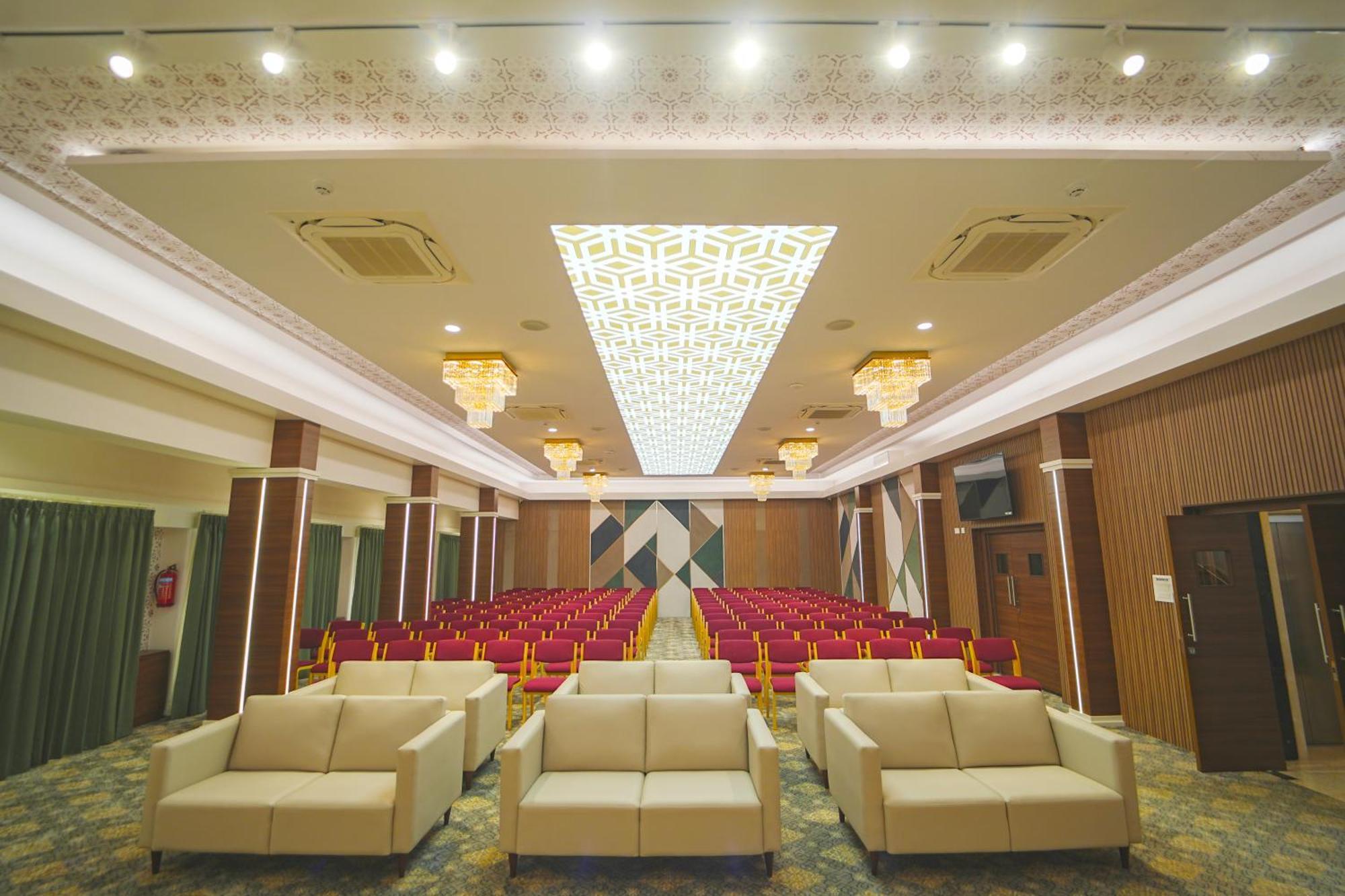 Highland Hotel Bangalore Luaran gambar