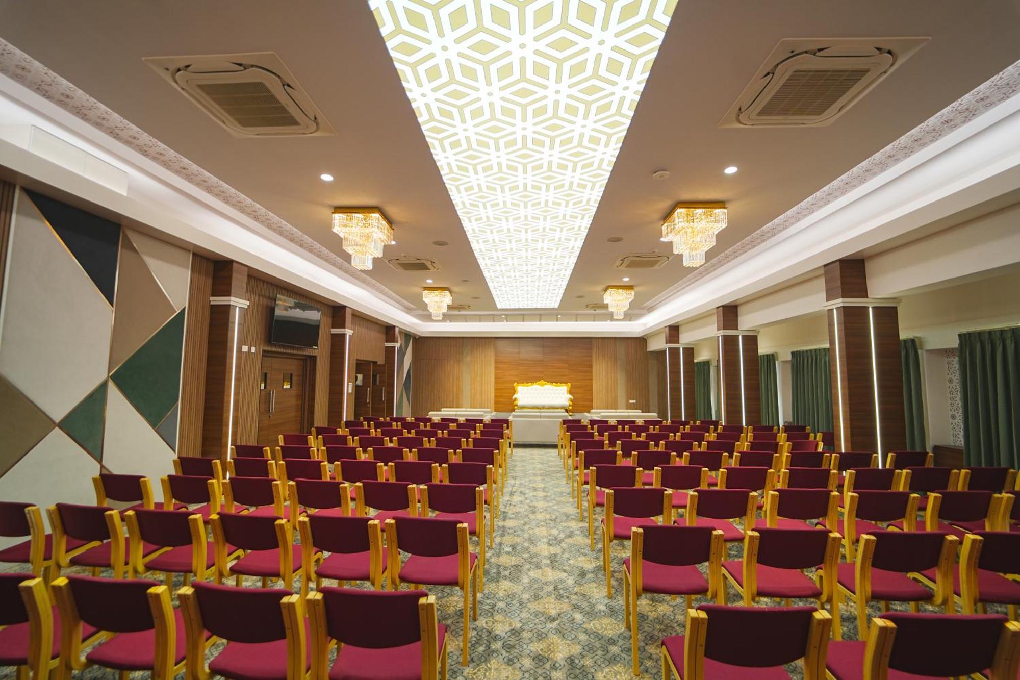Highland Hotel Bangalore Luaran gambar